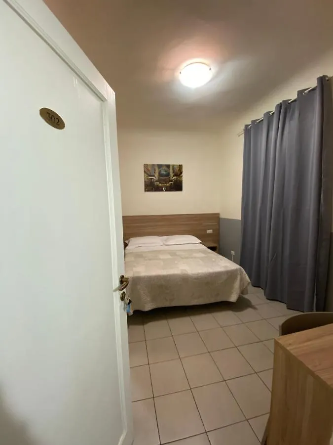 Lucky Guest House Bed & Breakfast Florence
